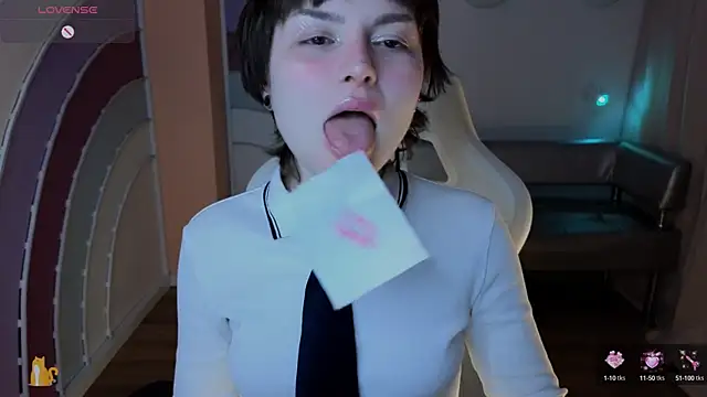 Snapshot of Siren_Vibe chatting on March 2025 10:26:01 PM Siren Vibe online show from March 2025 10:26:01 PM