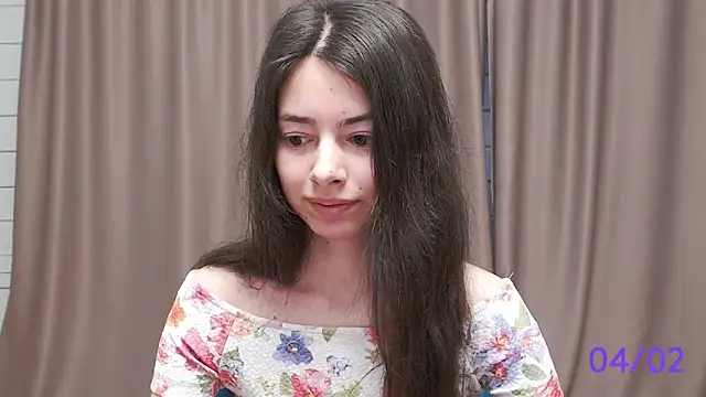 Snapshot of sweet_sweet_angel chatting on February 2025 05:53:02 AM sweet sweet angel online show from February 2025 05:53:02 AM