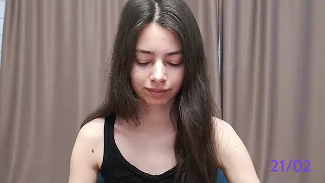 Snapshot of sweet_sweet_angel chatting on February 2025 08:07:01 AM sweet sweet angel online show from February 2025 08:07:01 AM