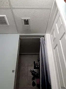 tryinitoutagain online show from December 2024 10:50:01 PM