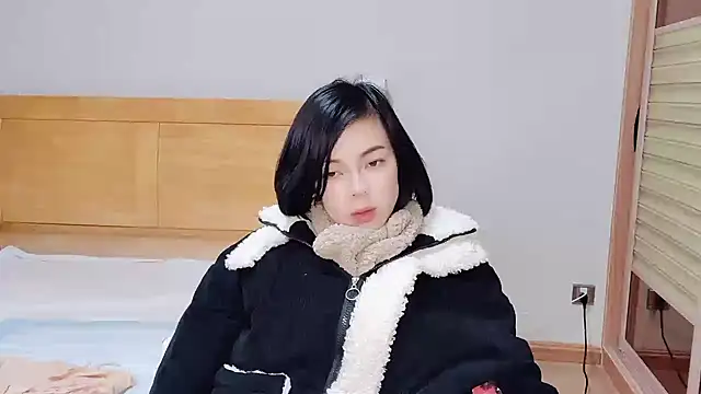 Linda-LL online show from February 2025 05:37:01 AM