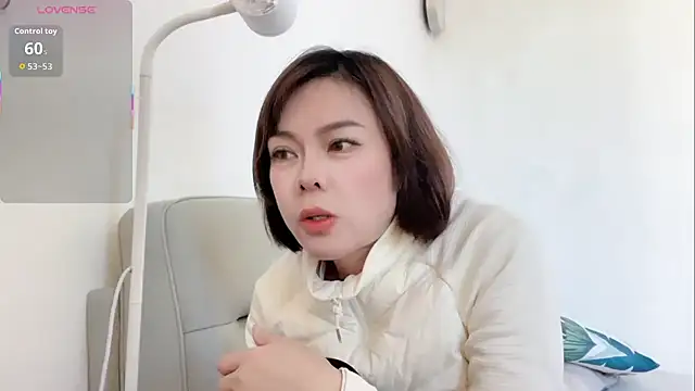 Linda-LL online show from December 2025 03:55:01 AM