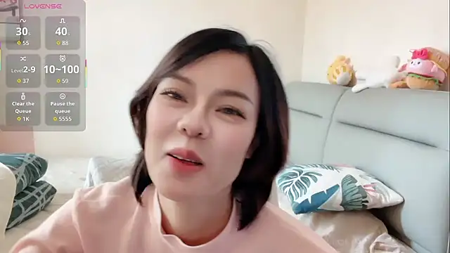 Linda-LL online show from April 2026 03:53:02 AM