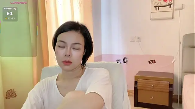 Linda-LL online show from June 2026 02:14:01 AM