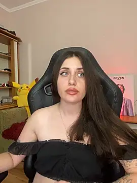 Snapshot of B9ra6 chatting on December 2024 07:18:02 PM B9ra6 online show from December 2024 07:18:02 PM