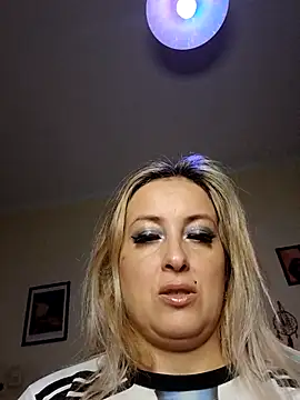Snapshot of DesireSatler chatting on June 2026 04:51:02 AM DesireSatler online show from June 2026 04:51:02 AM