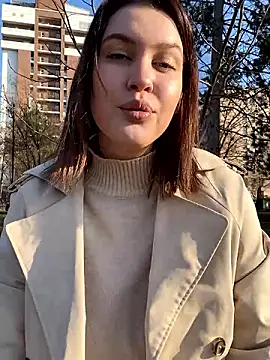 Snapshot of KikiWatson chatting on December 2024 11:18:02 AM KikiWatson online show from December 2024 11:18:02 AM