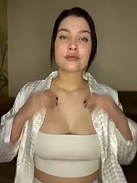 Snapshot of KikiWatson chatting on December 2024 11:01:01 PM KikiWatson online show from December 2024 11:01:01 PM