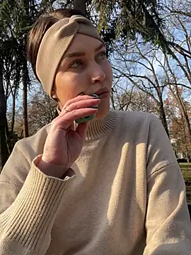 Snapshot of KikiWatson chatting on December 2024 10:22:01 AM KikiWatson online show from December 2024 10:22:01 AM