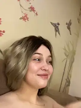 Snapshot of KikiWatson chatting on December 2024 07:15:01 AM KikiWatson online show from December 2024 07:15:01 AM