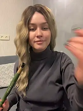 Snapshot of KikiWatson chatting on December 2024 11:12:02 AM KikiWatson online show from December 2024 11:12:02 AM