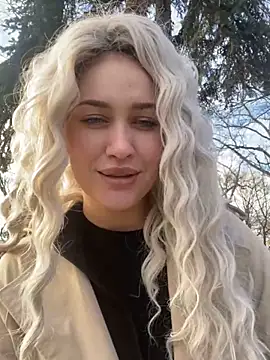 Snapshot of KikiWatson chatting on January 2025 11:58:02 AM KikiWatson online show from January 2025 11:58:02 AM