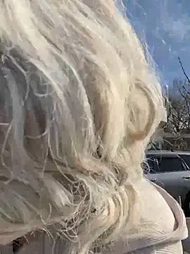 Snapshot of KikiWatson chatting on January 2025 10:08:01 AM KikiWatson online show from January 2025 10:08:01 AM