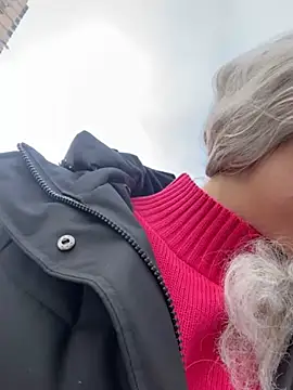 Snapshot of KikiWatson chatting on January 2025 08:11:02 AM KikiWatson online show from January 2025 08:11:02 AM