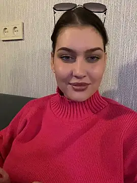 Snapshot of KikiWatson chatting on February 2025 11:10:01 AM KikiWatson online show from February 2025 11:10:01 AM