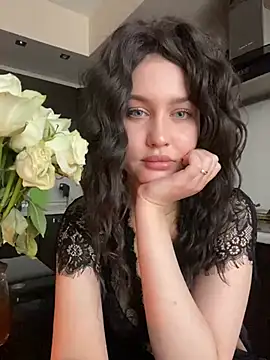 Snapshot of KikiWatson chatting on February 2025 07:56:02 AM KikiWatson online show from February 2025 07:56:02 AM