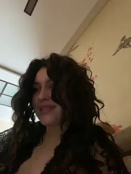 Snapshot of KikiWatson chatting on February 2025 10:59:01 AM KikiWatson online show from February 2025 10:59:01 AM