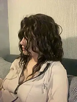 Snapshot of KikiWatson chatting on February 2025 08:55:01 AM KikiWatson online show from February 2025 08:55:01 AM