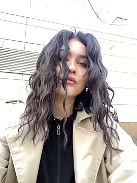 Snapshot of KikiWatson chatting on February 2025 07:06:01 AM KikiWatson online show from February 2025 07:06:01 AM