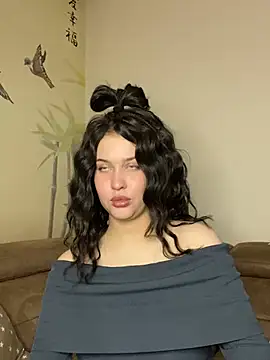 Snapshot of KikiWatson chatting on February 2025 12:16:02 PM KikiWatson online show from February 2025 12:16:02 PM