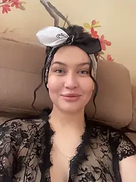 Snapshot of KikiWatson chatting on February 2025 09:15:02 AM KikiWatson online show from February 2025 09:15:02 AM