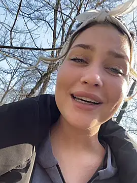 Snapshot of KikiWatson chatting on March 2025 07:13:02 AM KikiWatson online show from March 2025 07:13:02 AM