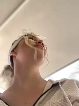 Snapshot of KikiWatson chatting on March 2025 10:15:02 AM KikiWatson online show from March 2025 10:15:02 AM