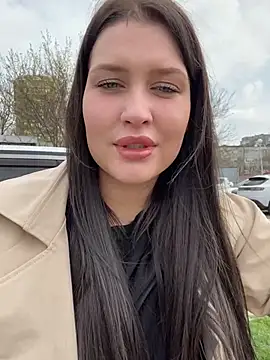 Snapshot of KikiWatson chatting on March 2025 10:17:01 AM KikiWatson online show from March 2025 10:17:01 AM