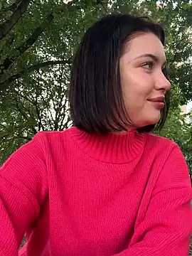 Snapshot of KikiWatson chatting on September 2025 06:24:01 AM KikiWatson online show from September 2025 06:24:01 AM