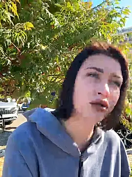 Snapshot of KikiWatson chatting on September 2025 06:13:01 AM KikiWatson online show from September 2025 06:13:01 AM