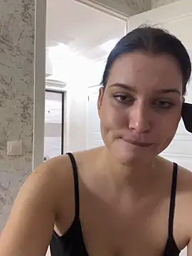 Snapshot of KikiWatson chatting on February 2026 07:54:02 PM KikiWatson online show from February 2026 07:54:02 PM