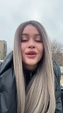 Snapshot of KikiWatson chatting on February 2026 07:51:01 AM KikiWatson online show from February 2026 07:51:01 AM