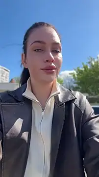 KikiWatson online show from April 2026 07:22:02 AM