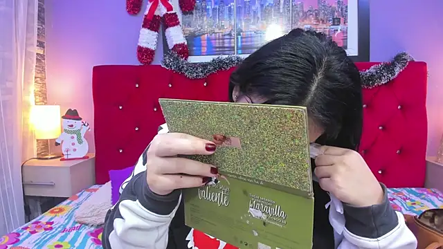 AbbyJonhs online show from December 2024 01:33:01 PM