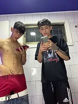 Snapshot of LatinBoysxxx chatting on January 2025 09:06:02 AM LatinBoysxxx online show from January 2025 09:06:02 AM