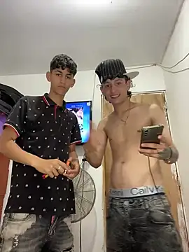 Snapshot of LatinBoysxxx chatting on January 2025 06:23:01 PM LatinBoysxxx online show from January 2025 06:23:01 PM