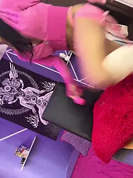 Snapshot of Bad_kitty777 chatting on February 2025 02:11:02 PM Bad kitty777 online show from February 2025 02:11:02 PM