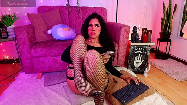 Sara Jhonson online show from May 2026 11:12:03 PM