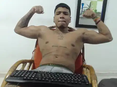 Snapshot of camiloacosta321 chatting on December 2024 06:32:01 AM camiloacosta321 online show from December 2024 06:32:01 AM