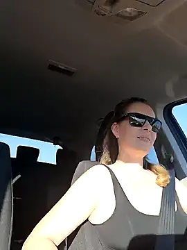 Snapshot of uber_babe chatting on January 2025 12:10:01 PM uber babe online show from January 2025 12:10:01 PM