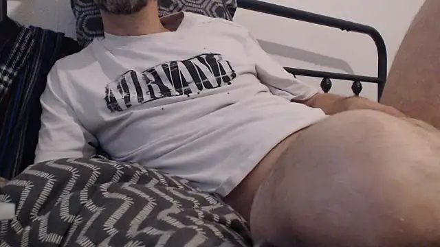 Snapshot of willybewild chatting on November 2025 01:44:02 AM willybewild online show from November 2025 01:44:02 AM