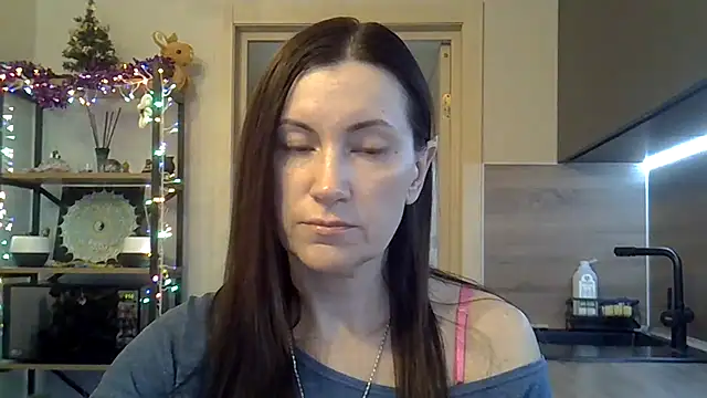 Snapshot of jainesummer chatting on January 2025 06:57:01 AM jainesummer online show from January 2025 06:57:01 AM