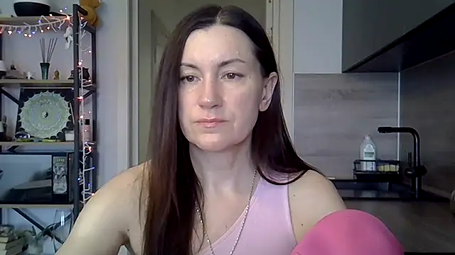 Snapshot of jainesummer chatting on February 2025 11:07:02 AM jainesummer online show from February 2025 11:07:02 AM