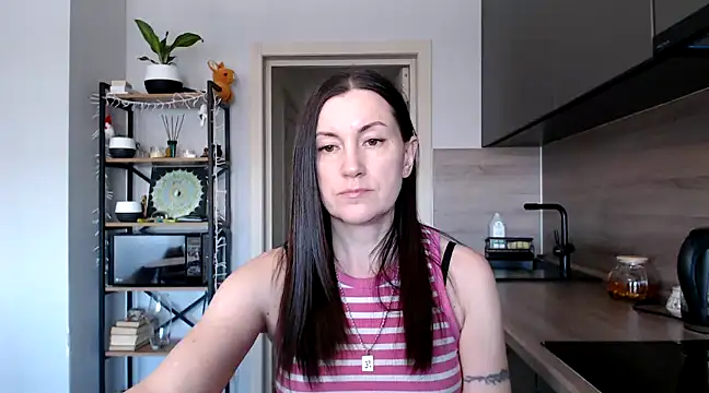 Snapshot of jainesummer chatting on February 2025 10:58:02 AM jainesummer online show from February 2025 10:58:02 AM