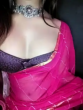Snapshot of Esha_Babyy chatting on December 2024 06:40:01 PM Esha Babyy online show from December 2024 06:40:01 PM