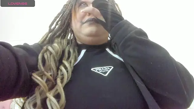 michell taylor   online show from October 2025 03:40:02 AM