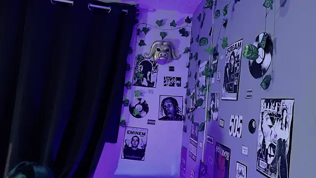 yulianademond66 online show from April 2026 02:18:01 PM