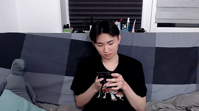 Miram Yu online show from January 2025 11:49:02 PM