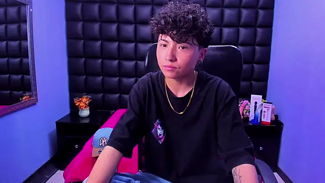 Im Mathias online show from October 2025 04:20:02 AM