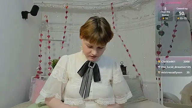 DreamyLuna online show from January 2025 03:15:02 AM